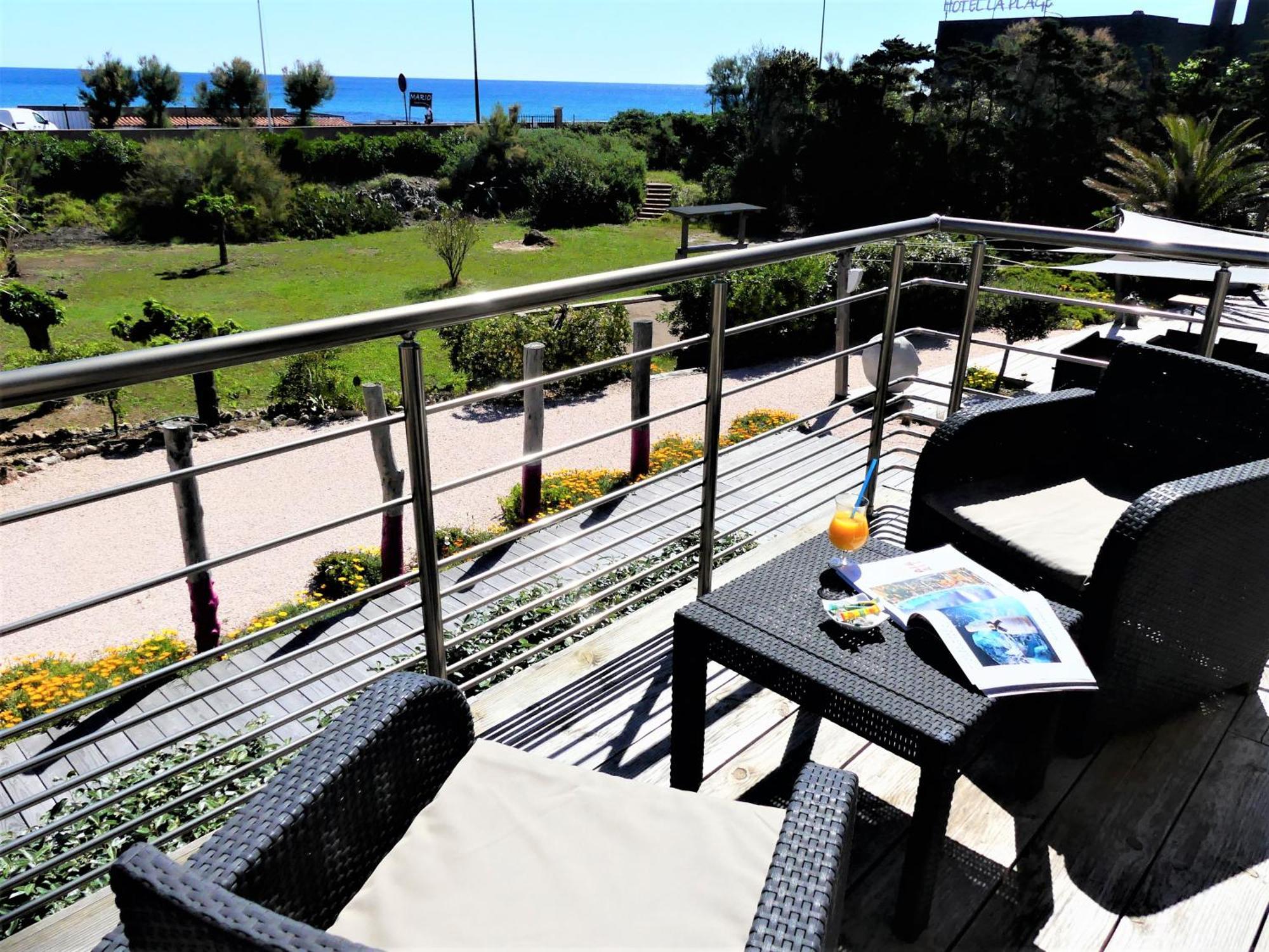 Hotel De La Vierge Noire Sainte-Maxime Kültér fotó